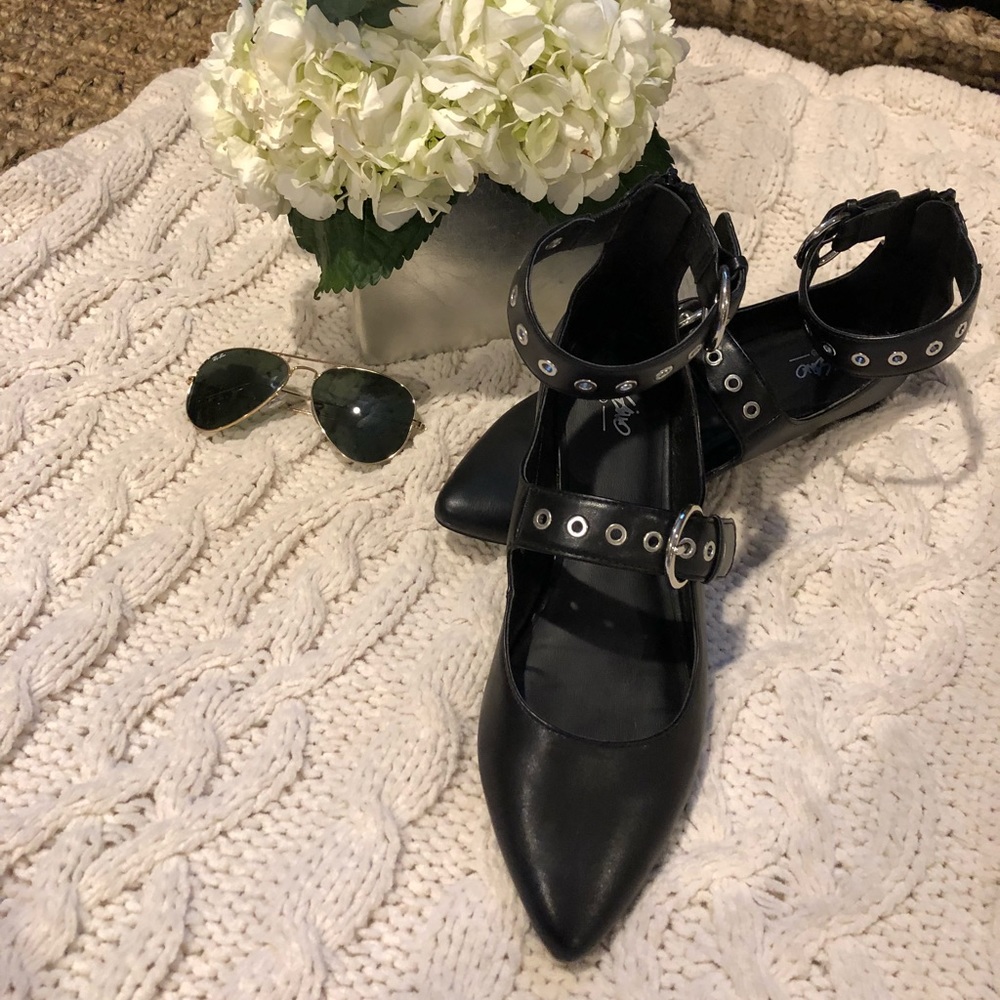 BRAND NEW. Black Buckle Strap Ballet Flat size 8.5